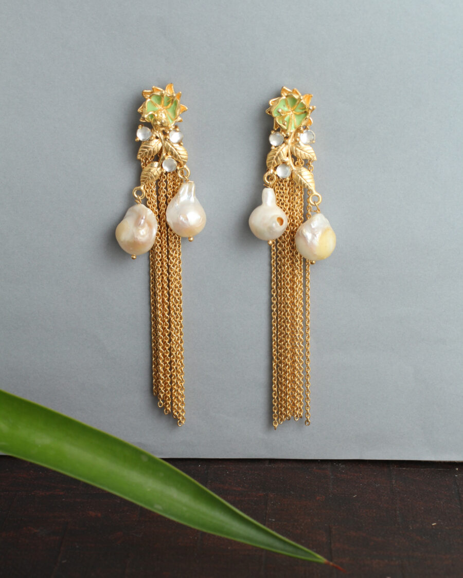 Belsis Floral Tassels Earrings