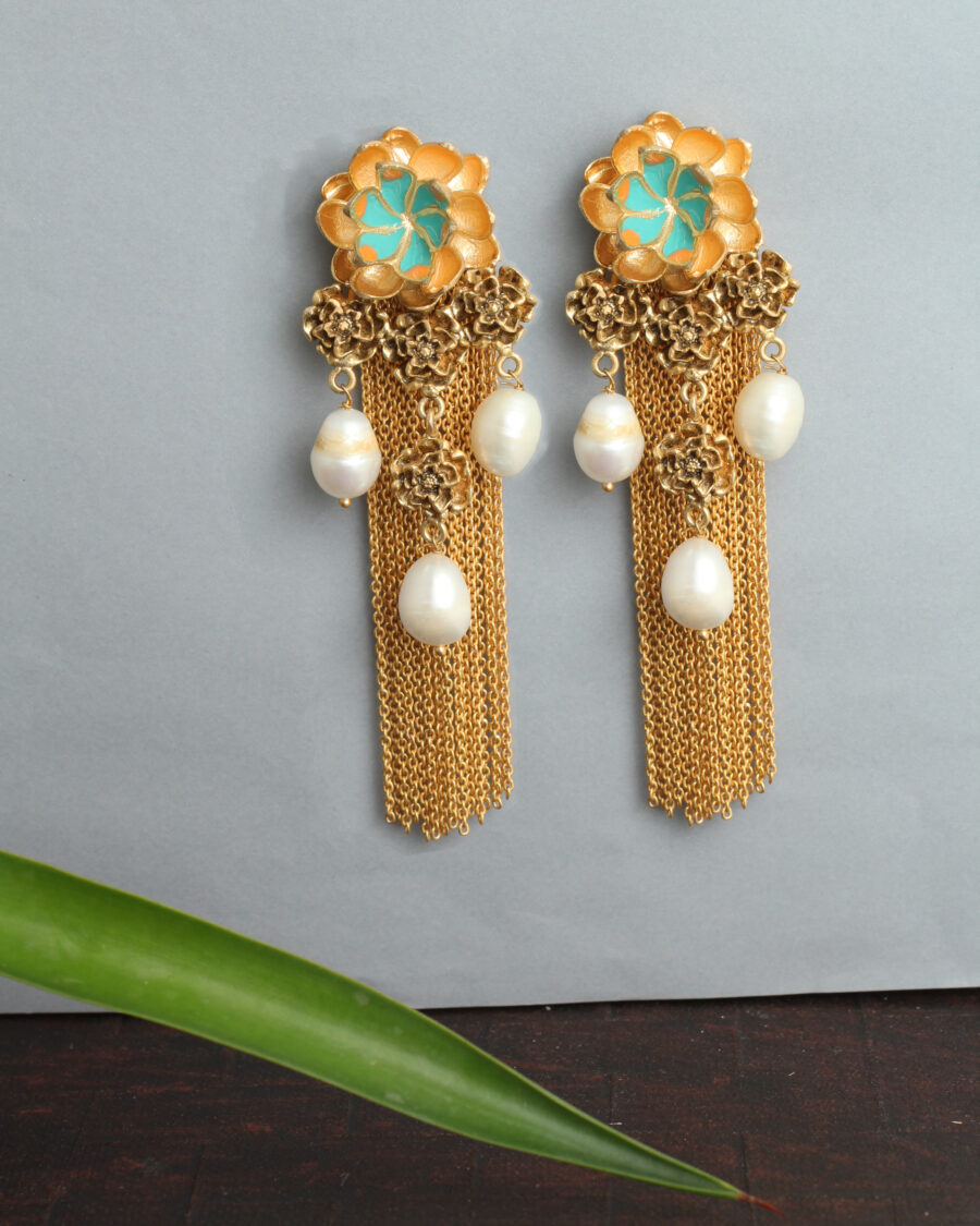 Belsis Floral Tassels Earrings